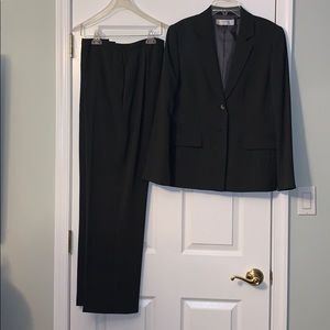 Women’s suit set